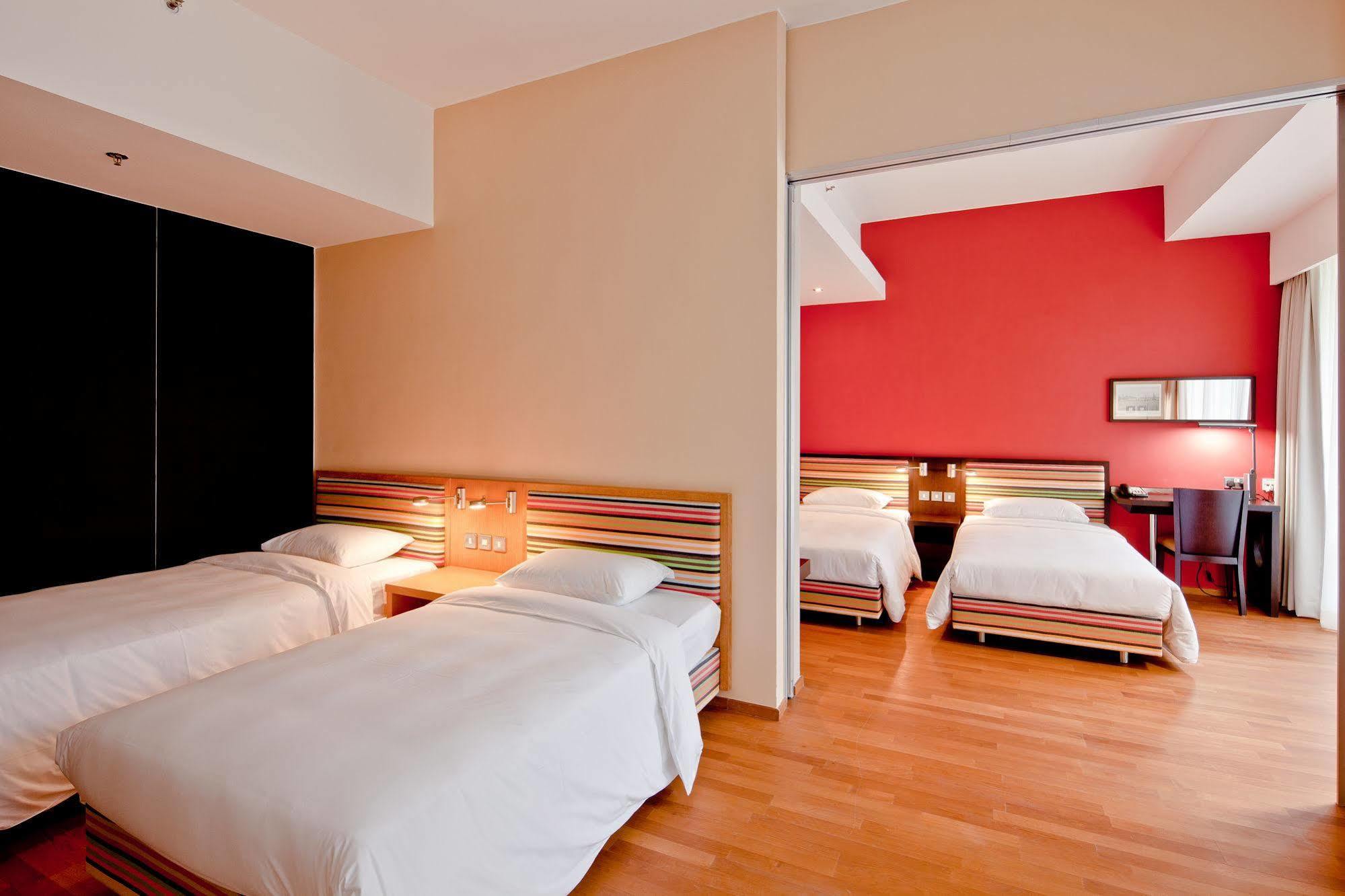 Y Loft Hotel Hongkong Kültér fotó
